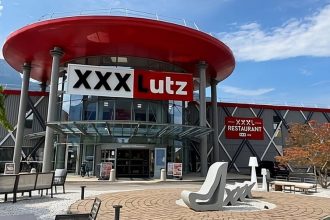 50. sklep XXXLutz w Austrii w Nußdorf-Debant niedaleko Lienz. Źródło: Biuro prasowe Grupy XXXLutz.