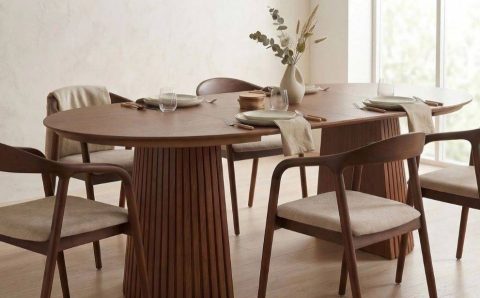 Stół Formisty Selsey Design w odcieniu orzecha w aranżacji jadalni w stylu japandi