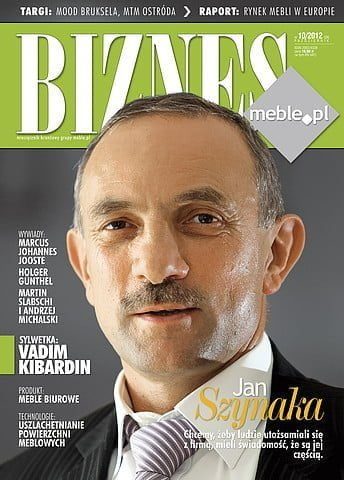 Okładka miesięcznika BIZNES.meble.pl - wydanie październik 2012. Na okładce Jan Szynaka, prezes zarządu Szynaka Meble