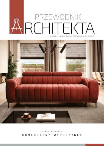 Okładka "Przewodnik Architekta: komfortowy wypoczynek" 2022, a na niej czerwona sofa.