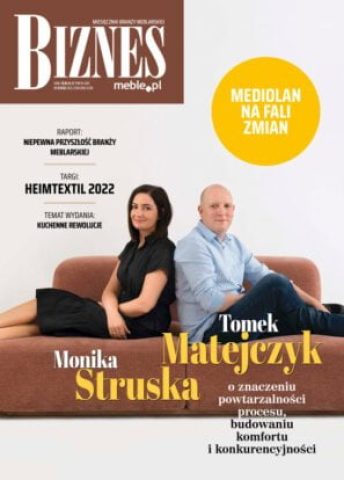 okladka-sierpien-2022-miesiecznik-i-portal-informacyjny-branzy-meblarskiej-biznes-meble-pl